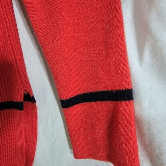 GAP Women's Pullover Wool Sweater RED & BLACK size M 8/10 Knit Boxy Long Sleeves - Picture 6 of 7